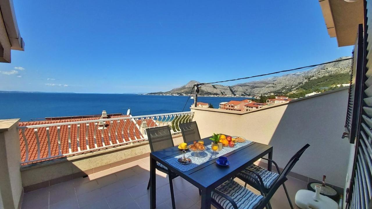 Apartment Roscic Omis Exterior photo