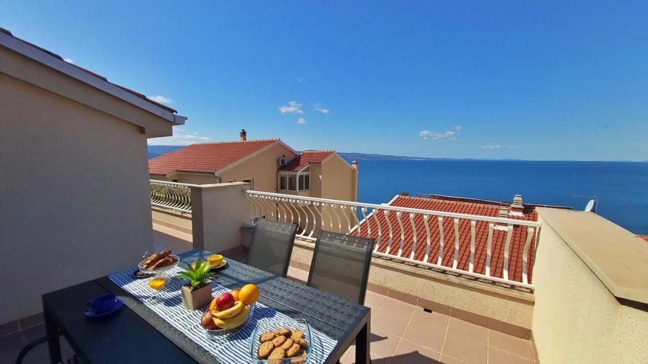 Apartment Roscic Omis Exterior photo